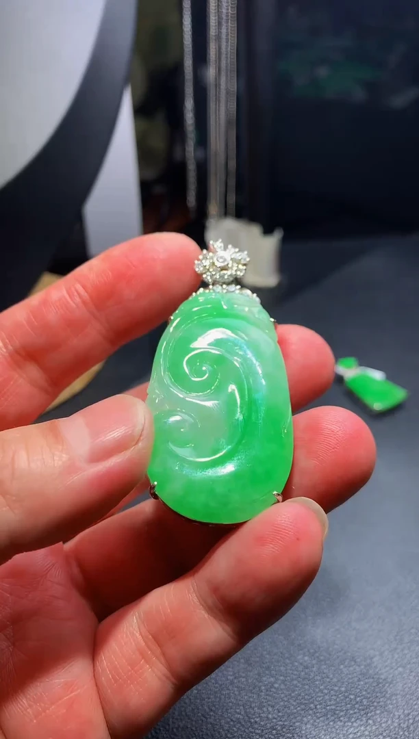 颈饰银S925镶嵌翡翠翡翠