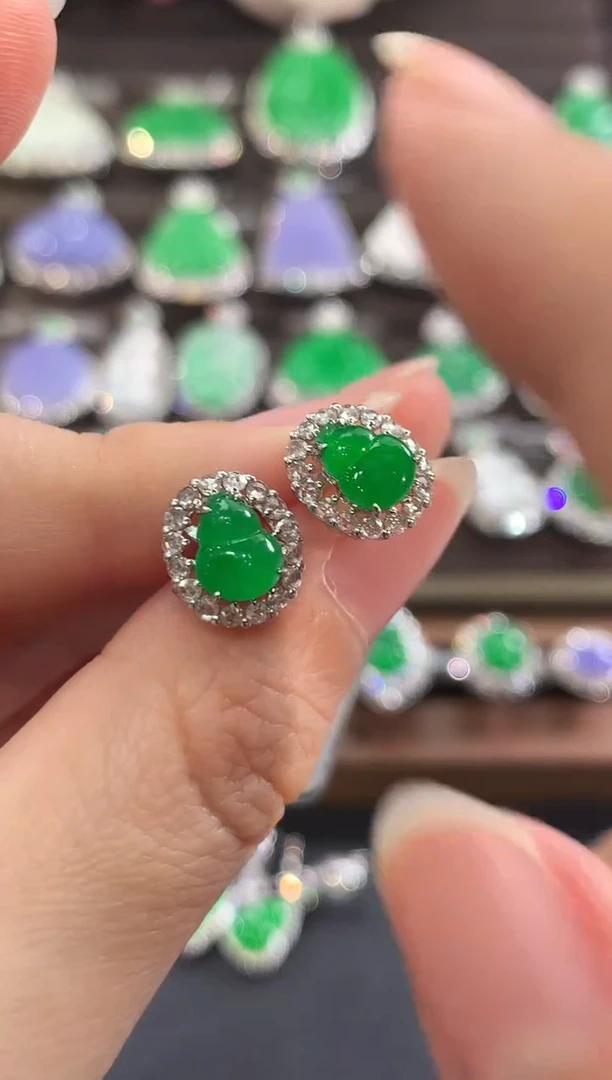 18K金镶嵌翡翠耳饰e19