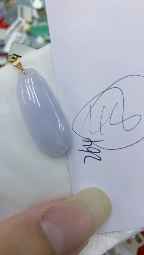 翡翠18K金镶嵌颈饰111111111111
