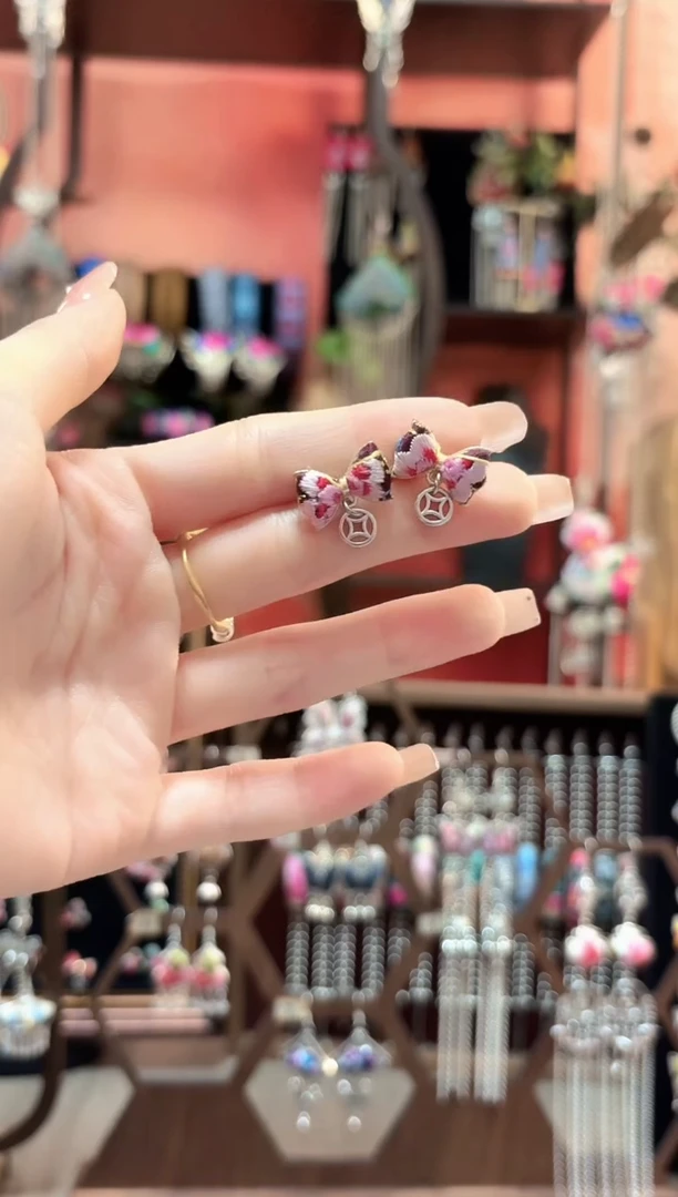 织绣云织谣民族风精美饰品   247