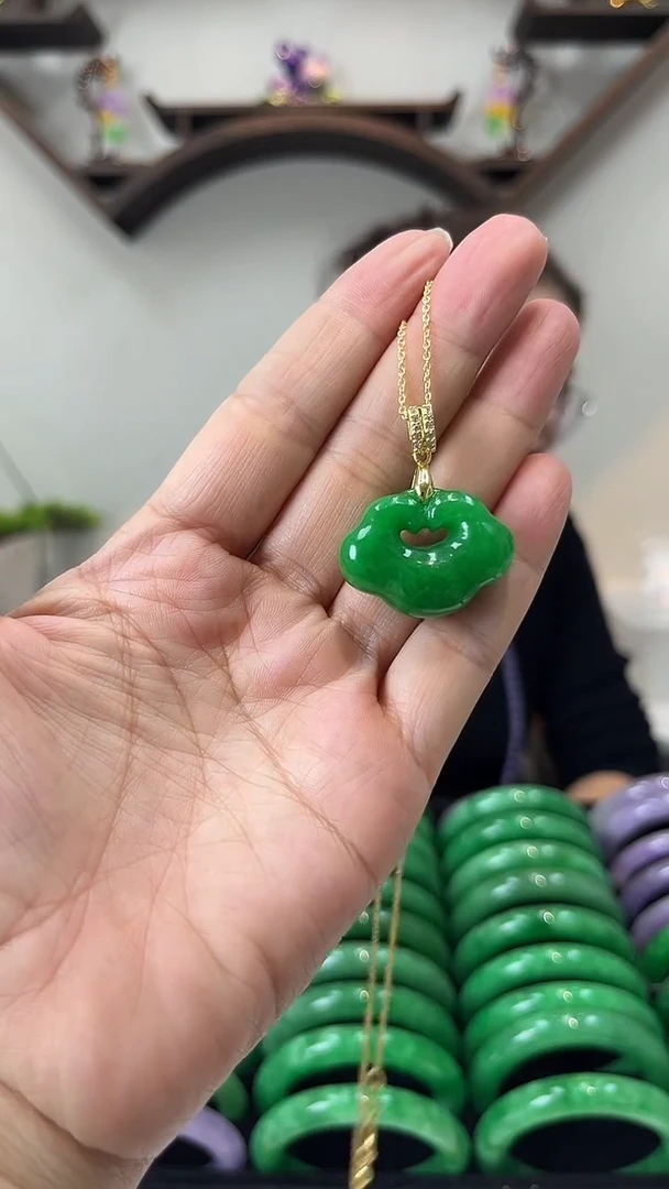 【闪购商品】翡翠颈饰未镶嵌闪39 手工雕刻吊坠