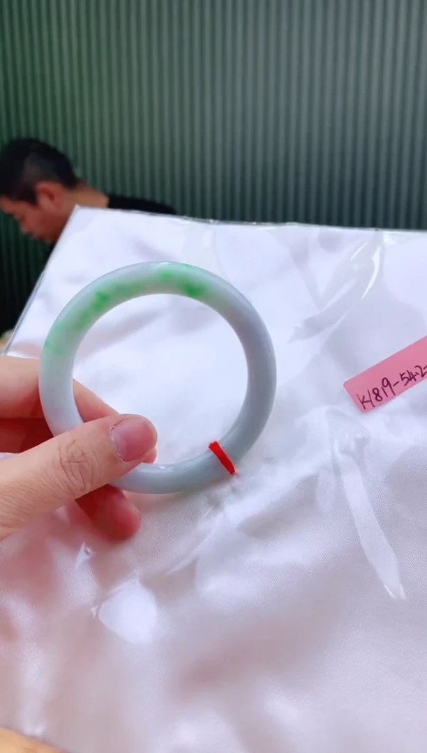 未镶嵌手镯翡翠111