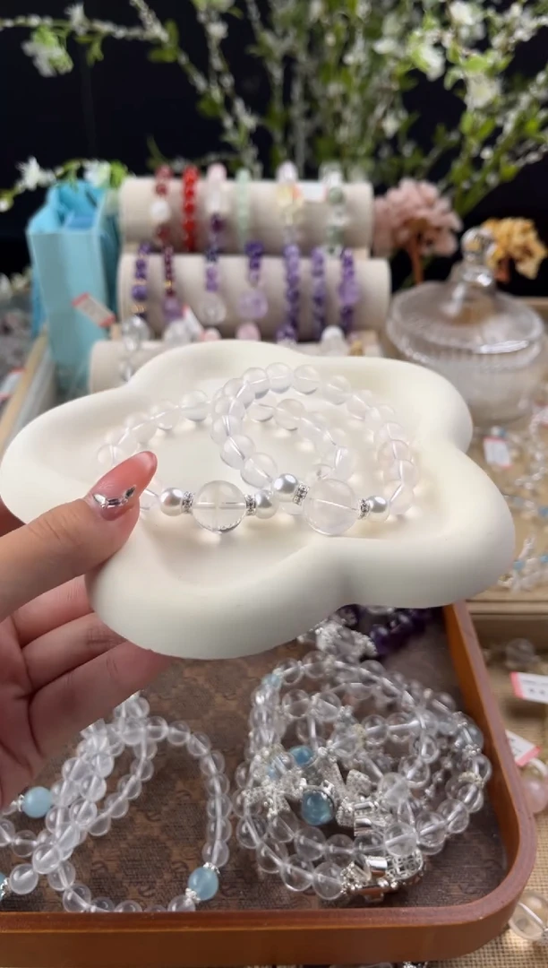 水晶手链未镶嵌白水晶设计款手链多样性发其一