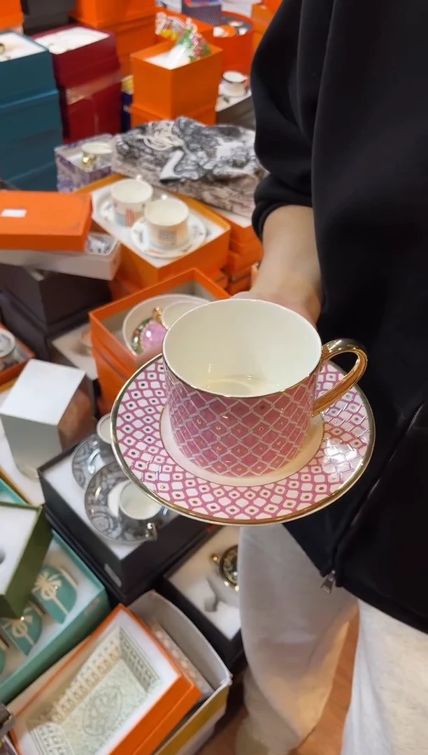 杯鸿辉家品牌瓷器，京东包邮！