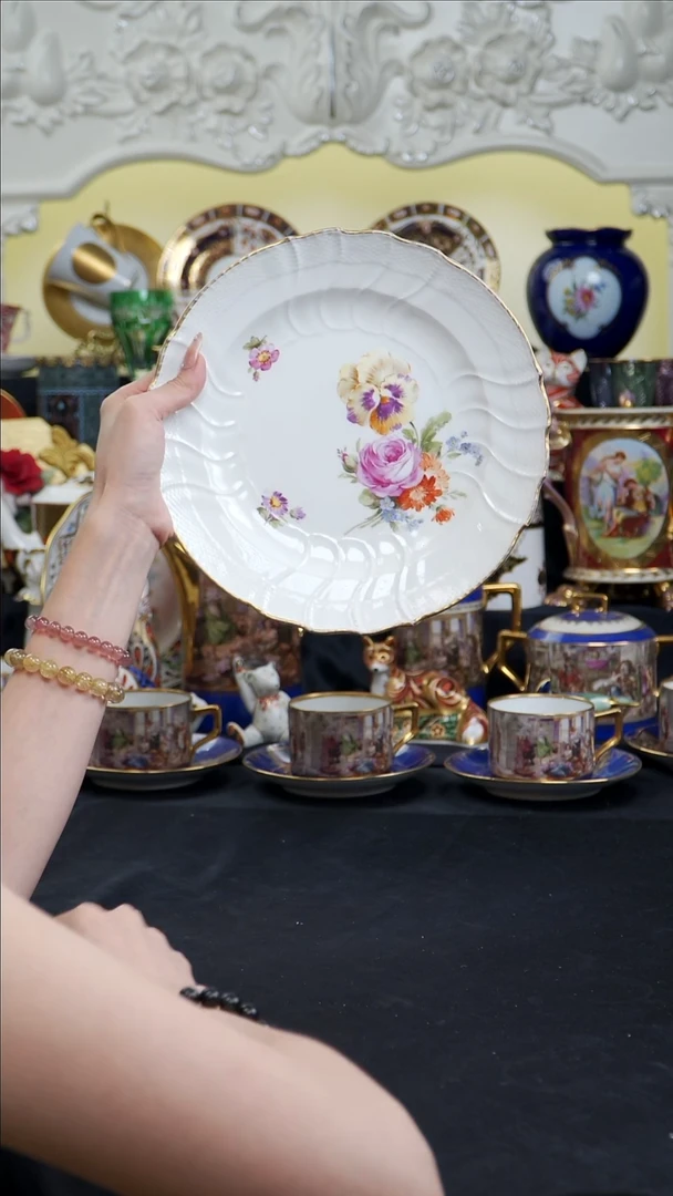 瓷婷婷中古器物如图所示107