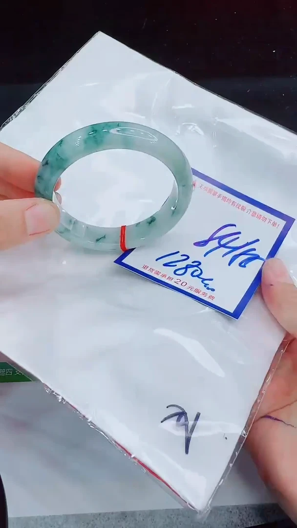 翡翠手镯未镶嵌11111111