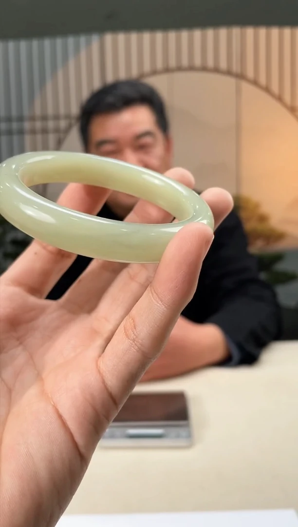 【闪购商品】定制和田玉 多样性发货怕一发一 20197