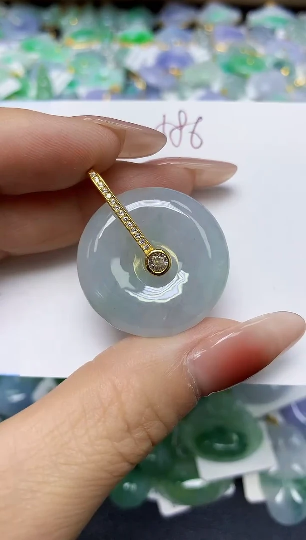 翡翠未镶嵌颈饰 天然缅甸翡翠A货