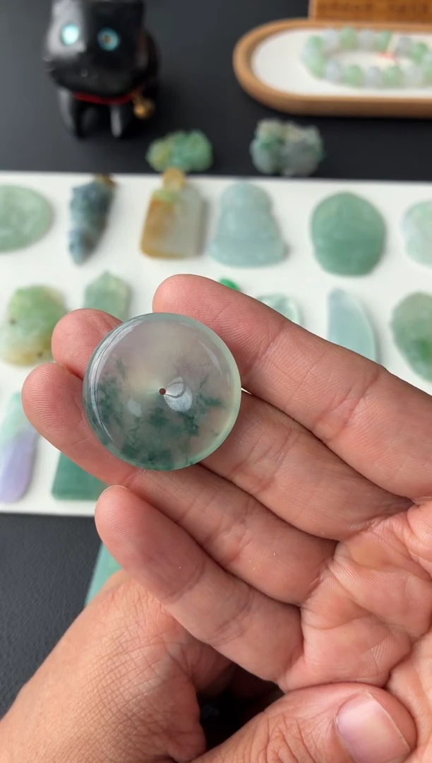 未镶嵌定制翡翠翡翠