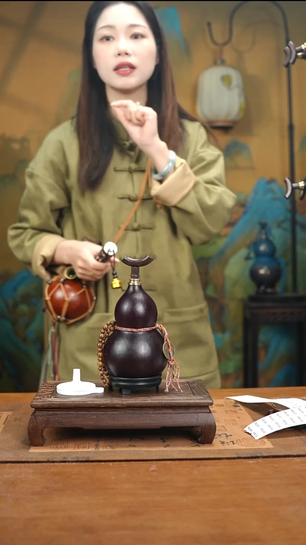 YE013简约大漆款天然酒葫芦（一物一拍）