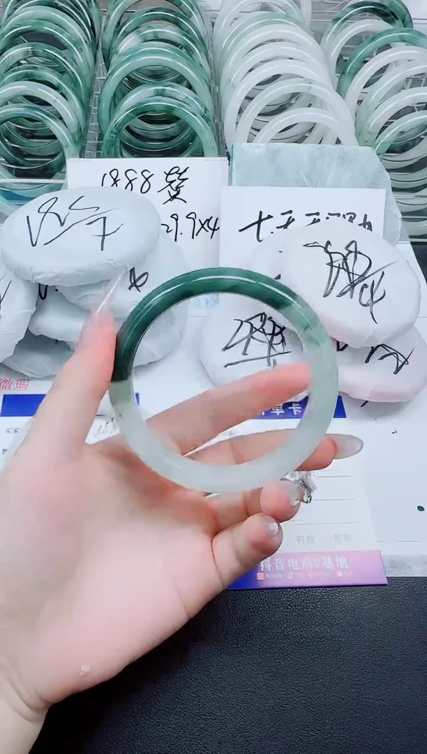 石英质玉手镯未镶嵌49-60.5