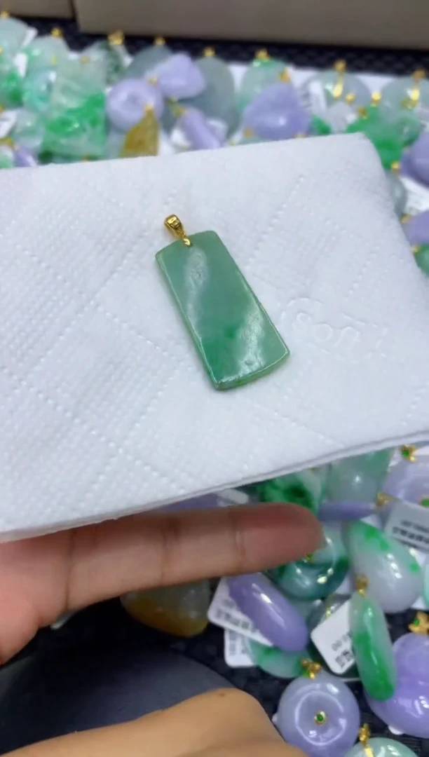 颈饰未镶嵌翡翠天然缅甸A货翡翠