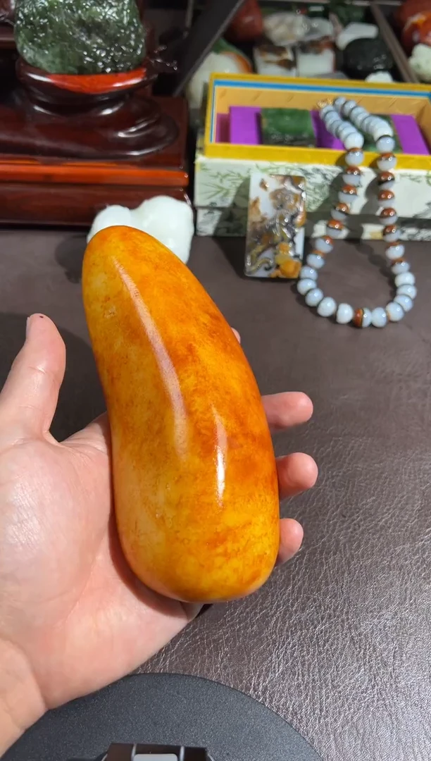 未镶嵌和田玉把件厚**物和田玉