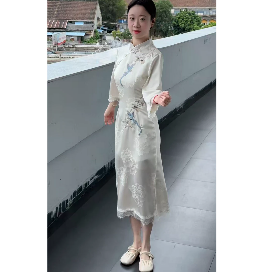 【C21】新中式旗袍2025年早秋拼接蕾丝边刺绣改良版旗袍