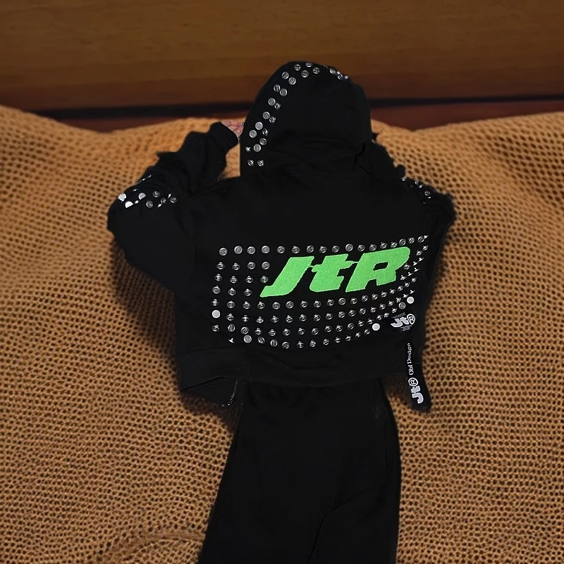 OOXOO～JTR超级酷铆钉卫衣休闲时尚