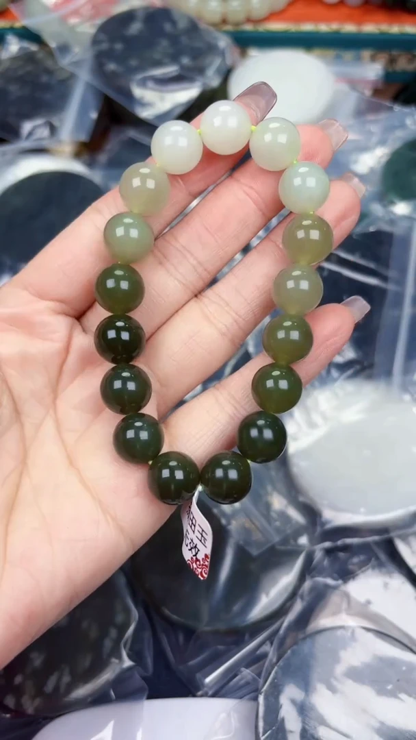 颈饰未镶嵌和田玉和田玉