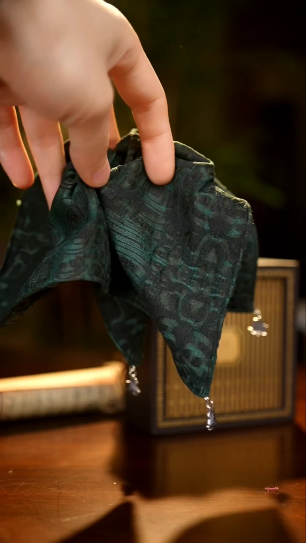 刺绣私人定制苗族手工S249