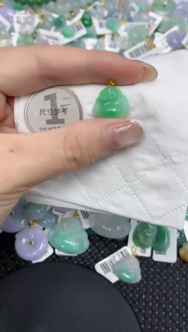 颈饰18K金镶嵌翡翠11111111