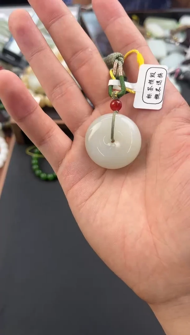 未镶嵌手串和田玉且末高青白平安扣微色差