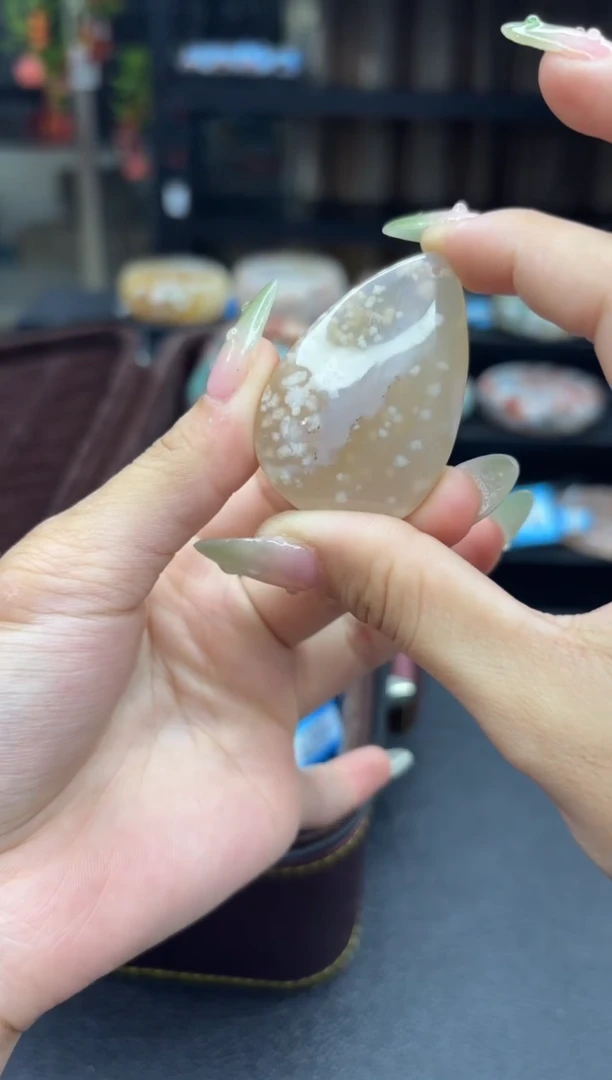 石英质玉未镶嵌颈饰487