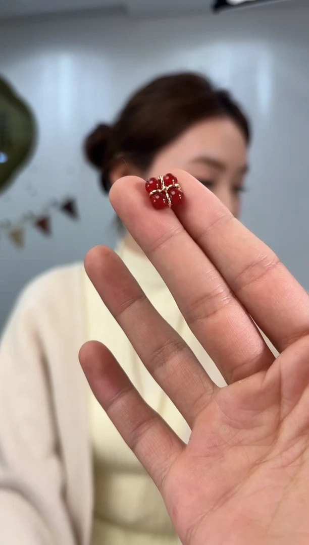 未镶嵌耳钉玛瑙/玉髓小欢喜耳钉