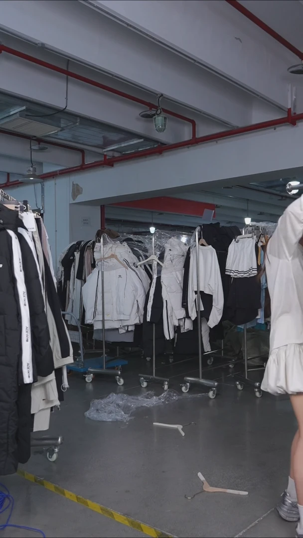 YKYB长款羽绒服 白色   S码