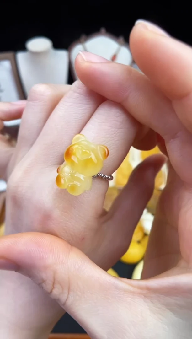 琥珀未镶嵌珠宝奇石柒月