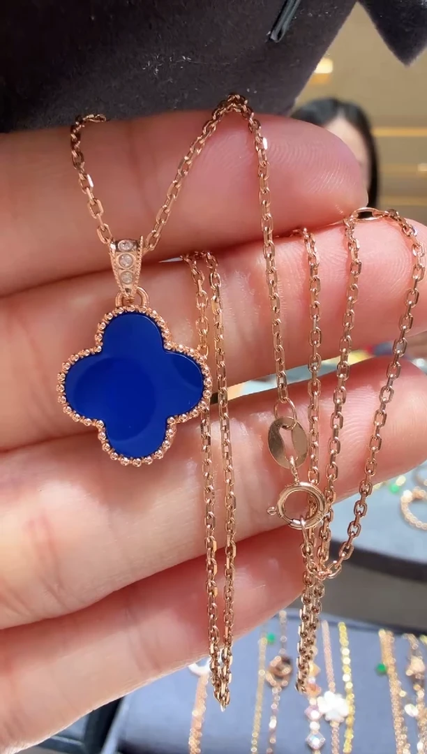 18K金镶嵌吊坠(不含链)玛瑙/玉髓花花吊坠（蓝色）