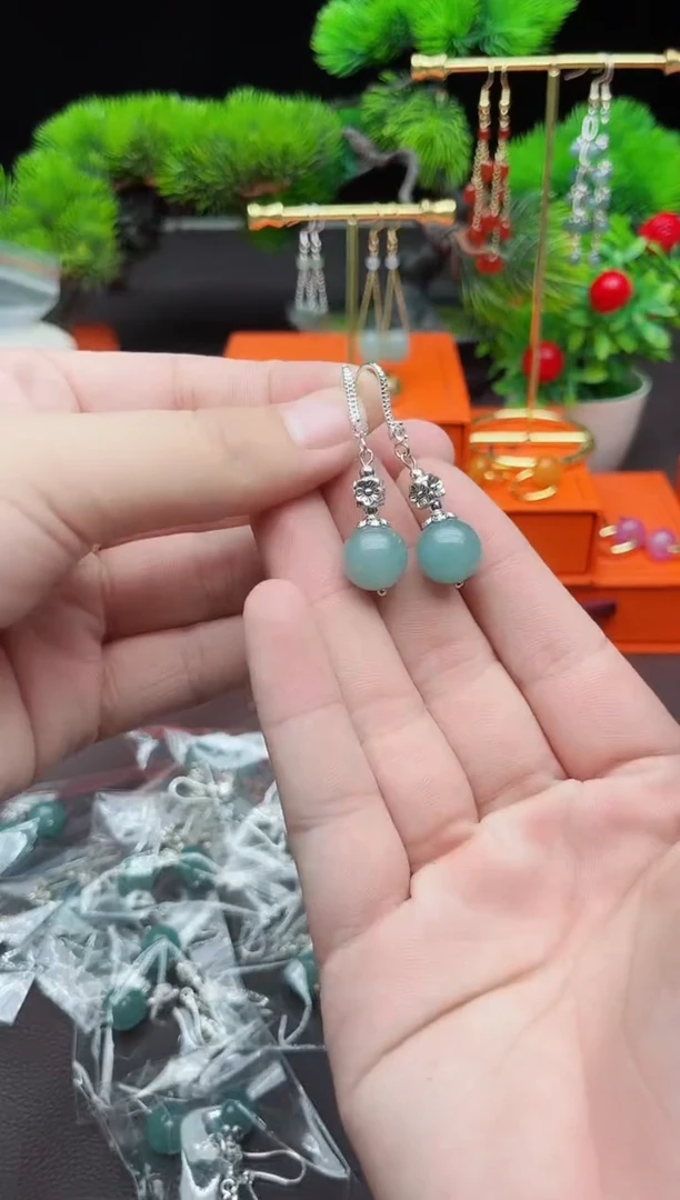 石英质玉（天山翠）银S925镶嵌耳饰c65