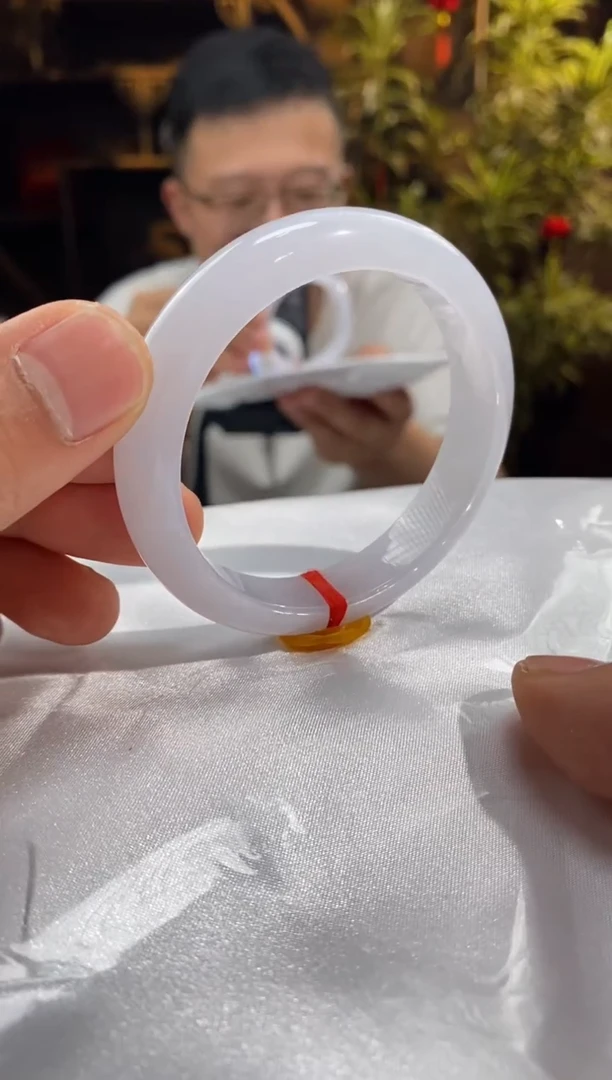 翡翠手镯未镶嵌天然翡翠手镯55-56圈口A30036