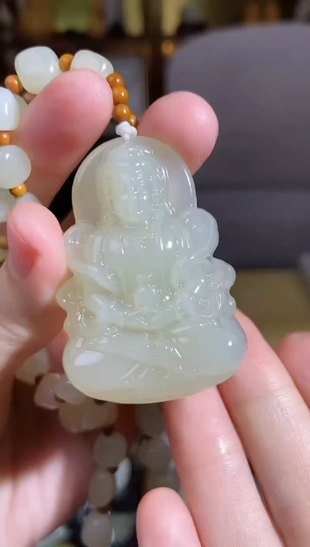 颈饰未镶嵌和田玉1