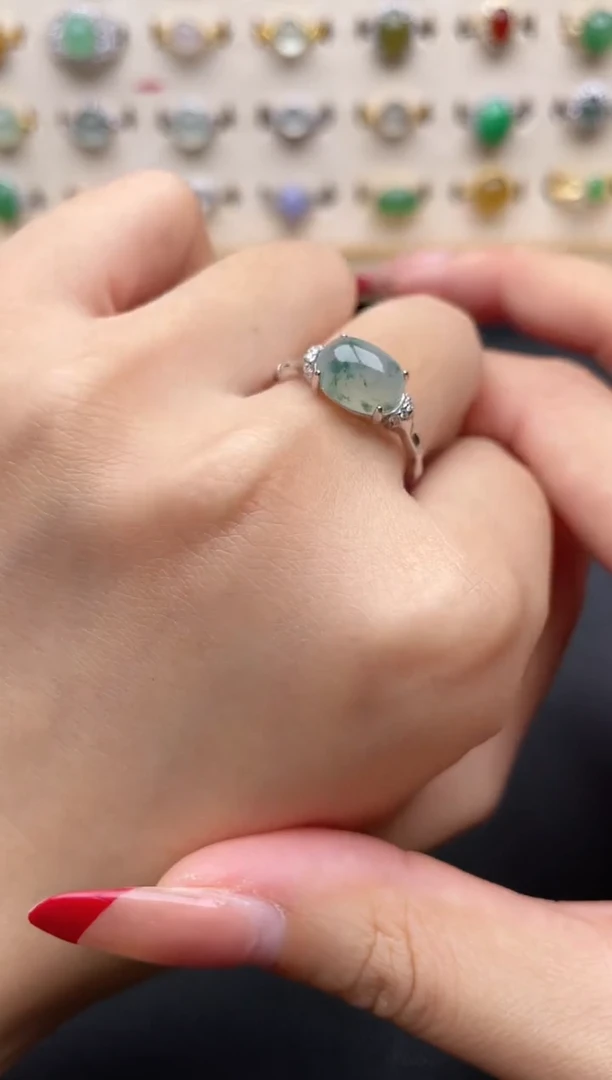 【闪购商品】翡翠戒指银S925镶嵌一物一证一礼盒