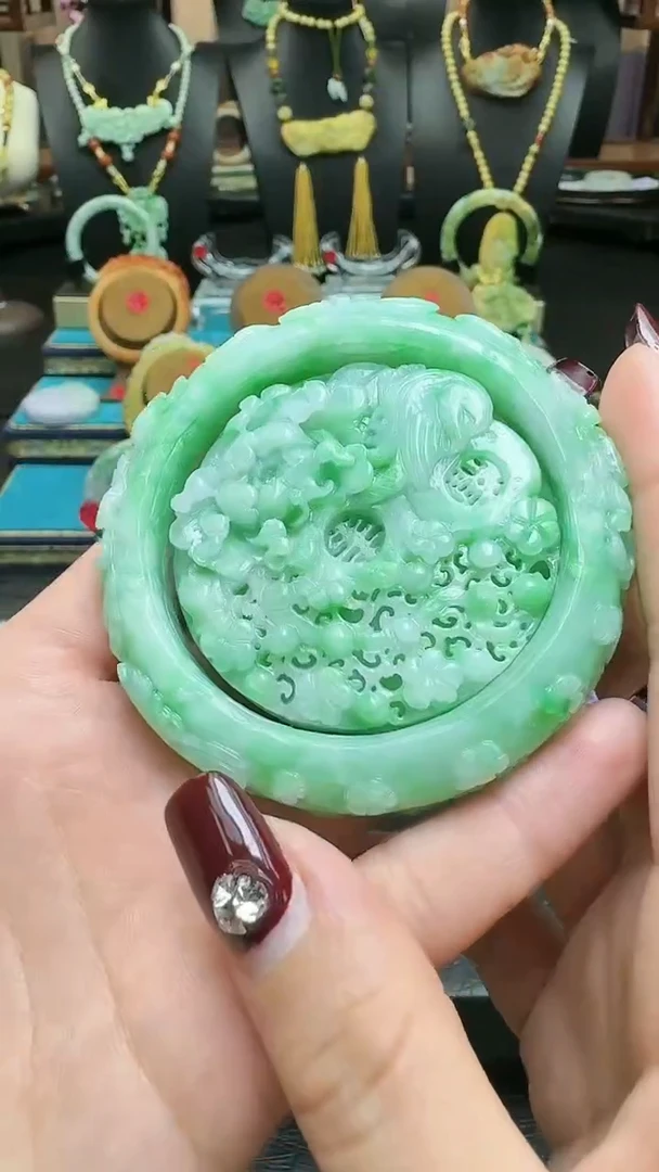 【闪购商品】翡翠手镯未镶嵌套镯
