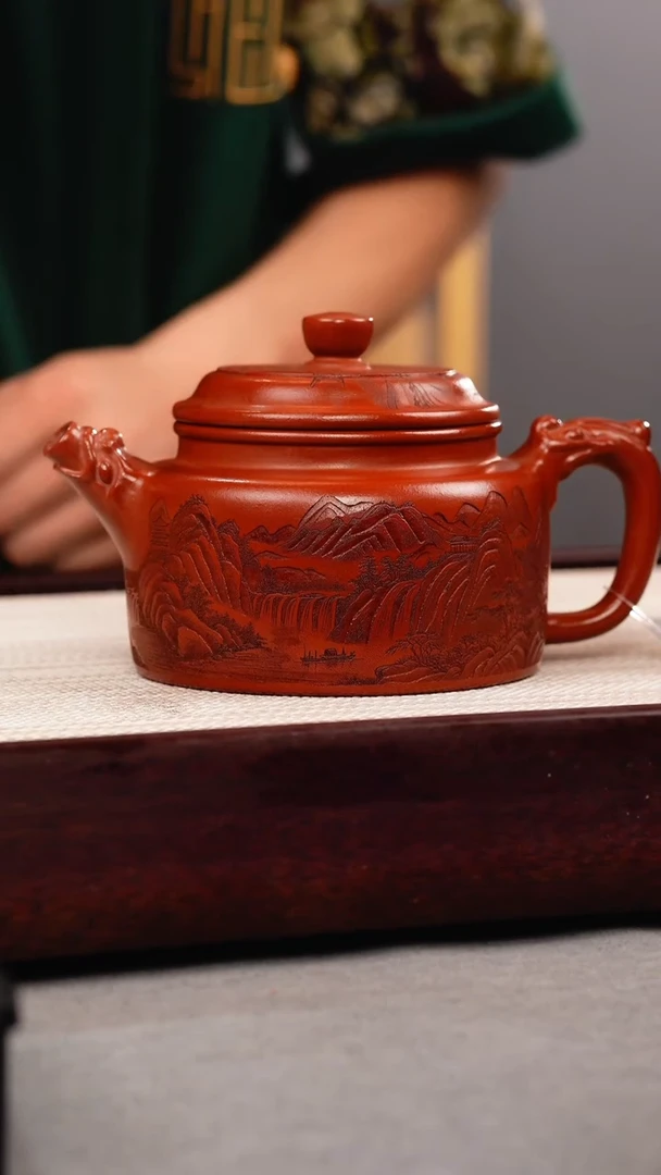 茶壶紫砂龙血砂 龙纹德钟 刻绘