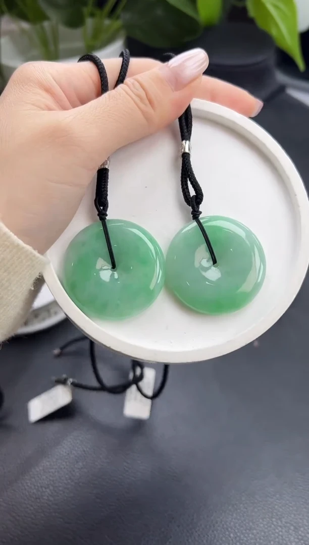 【闪购商品】翡翠颈饰未镶嵌K733-850平安扣多样性发一