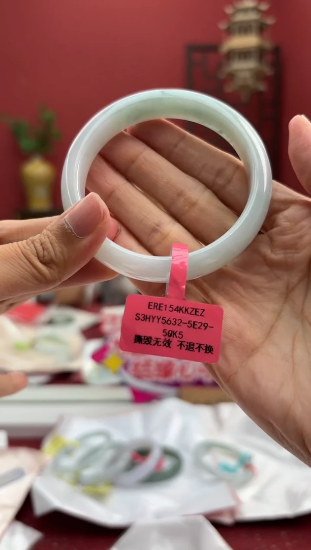 未镶嵌手镯翡翠呸*翡翠手镯