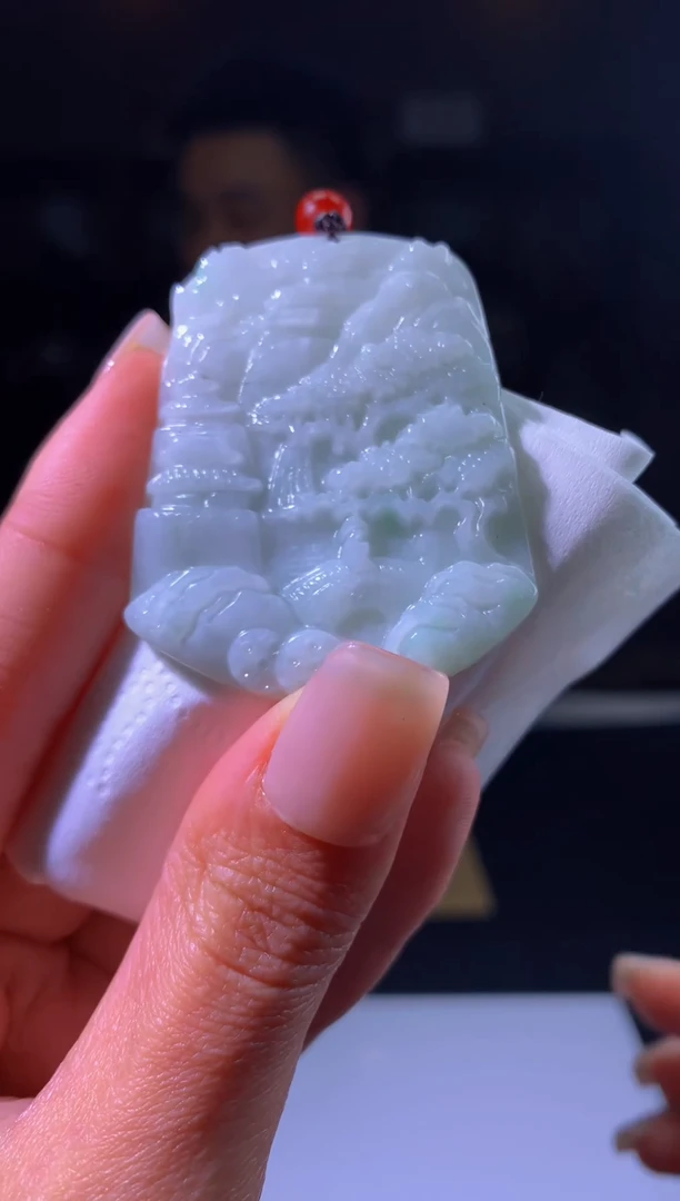 翡翠未镶嵌颈饰净货