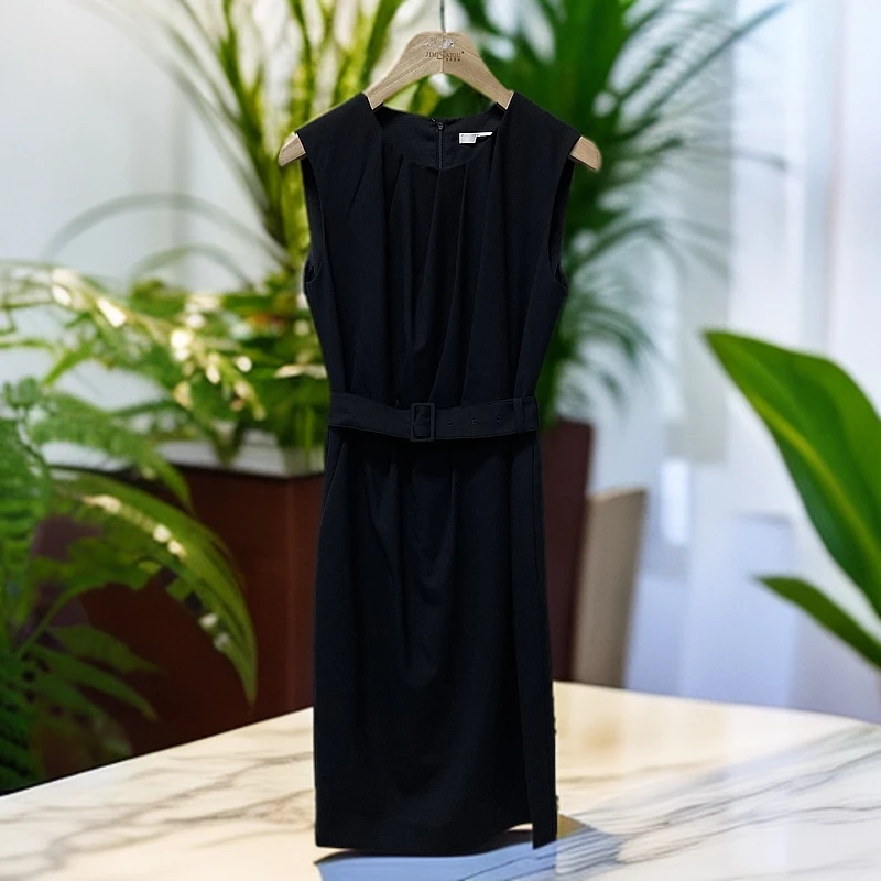 LR 纯色系收腰无袖连衣裙 LWL332Y147