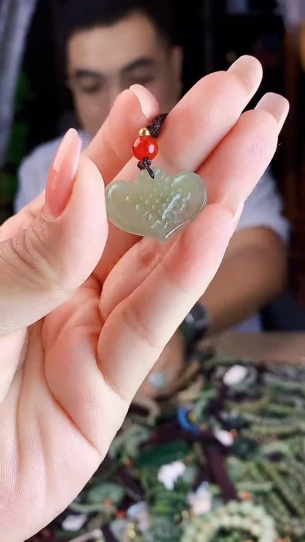 颈饰未镶嵌和田玉多样性发货拍一发一