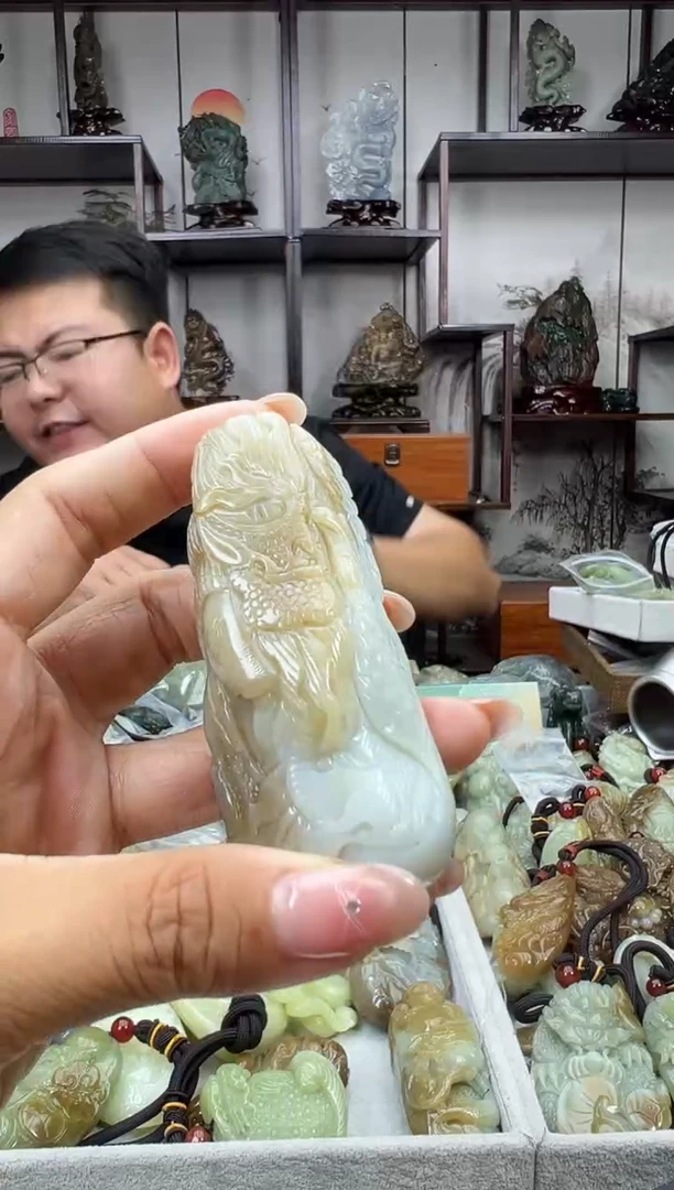 和田玉未镶嵌把件1