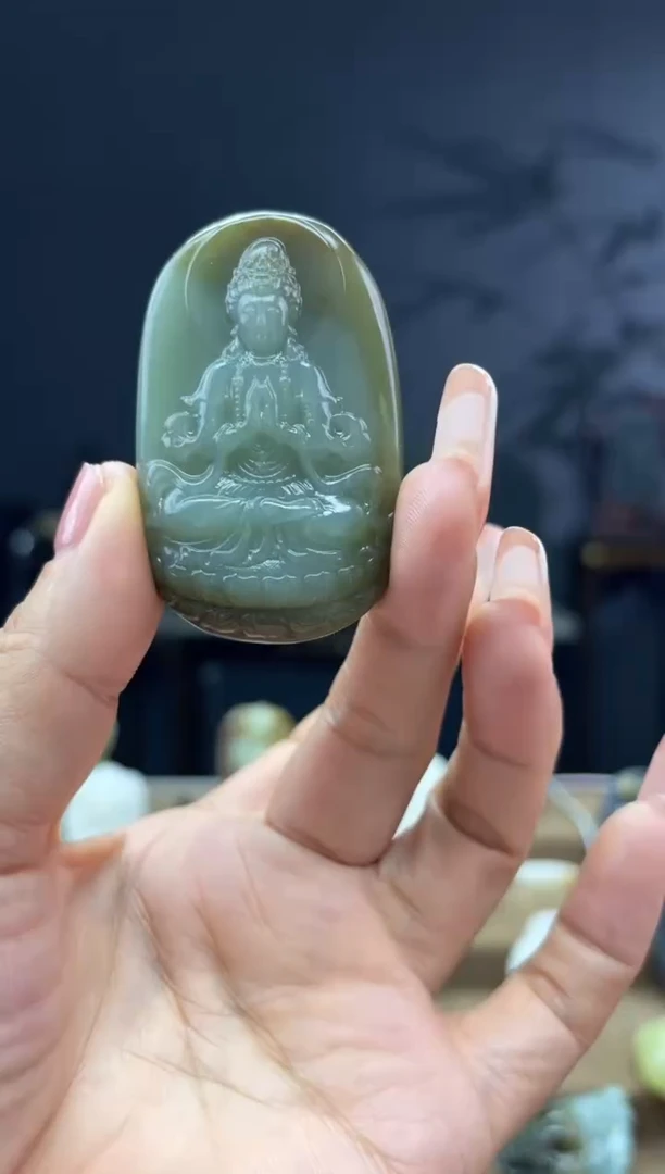 颈饰未镶嵌和田玉1