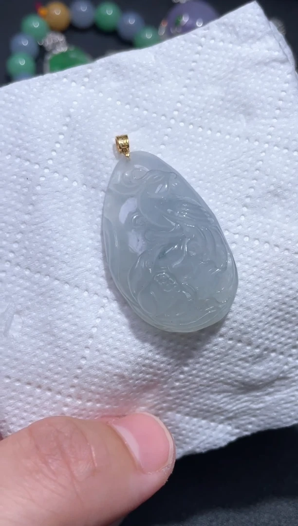 颈饰18K金镶嵌翡翠15