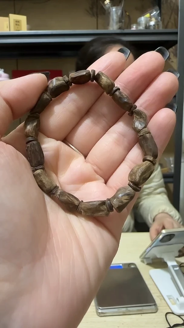 【闪购商品】沉香手串11号达拉干沉水手串5克+