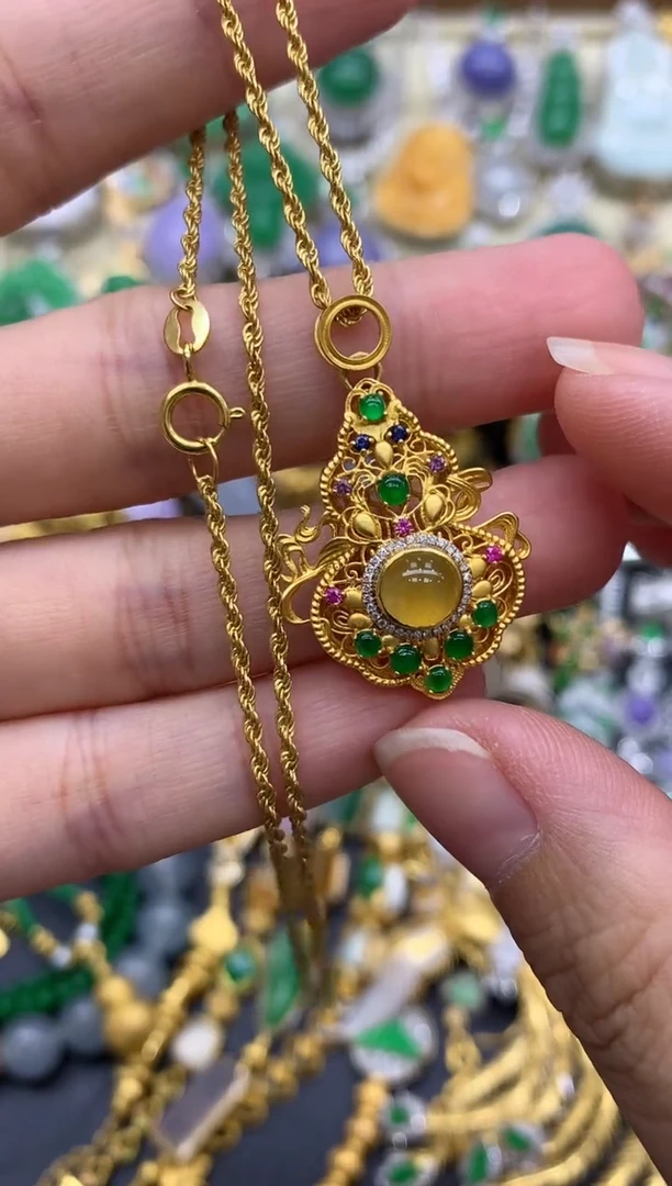 翡翠18K金镶嵌颈饰620-中国好珍宝