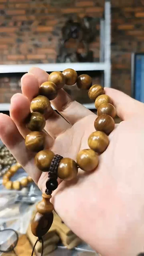 【闪购商品】金丝楠1.5阴沉黄手串