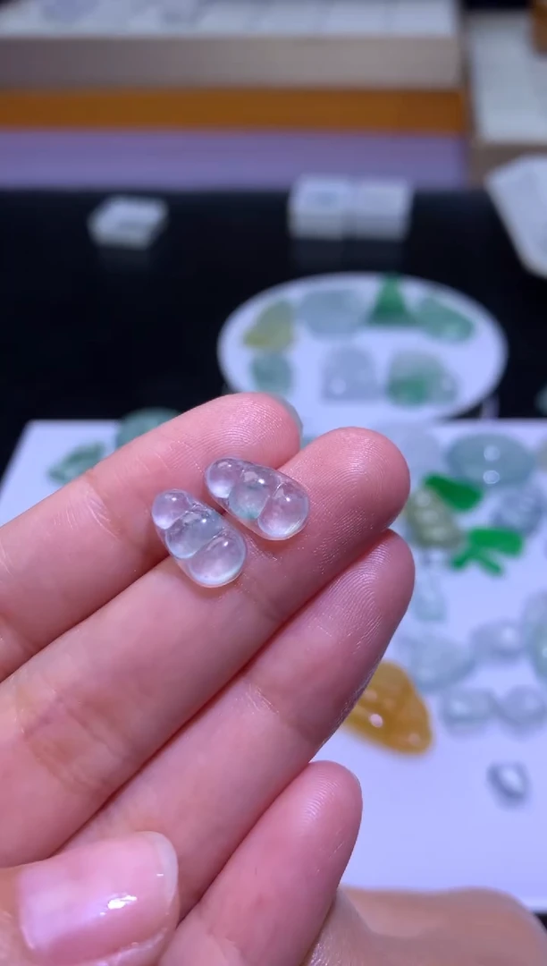 未镶嵌定制翡翠毛货