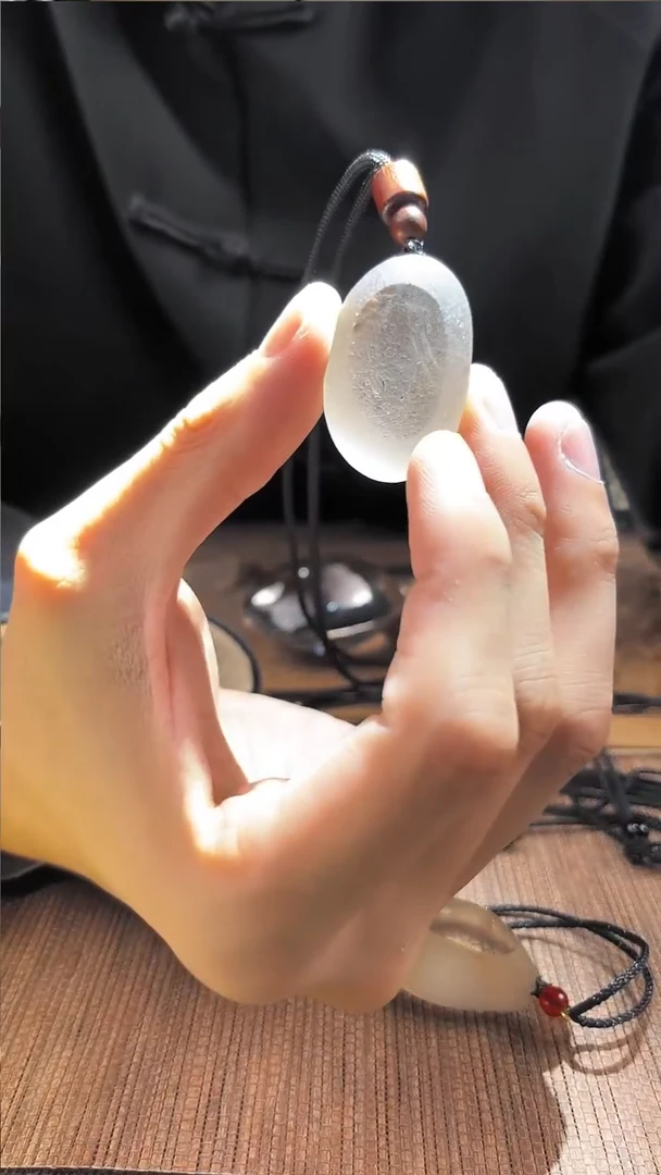 未镶嵌吊坠(赠链)水晶水晶