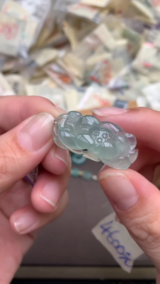 翡翠挂件未镶嵌—