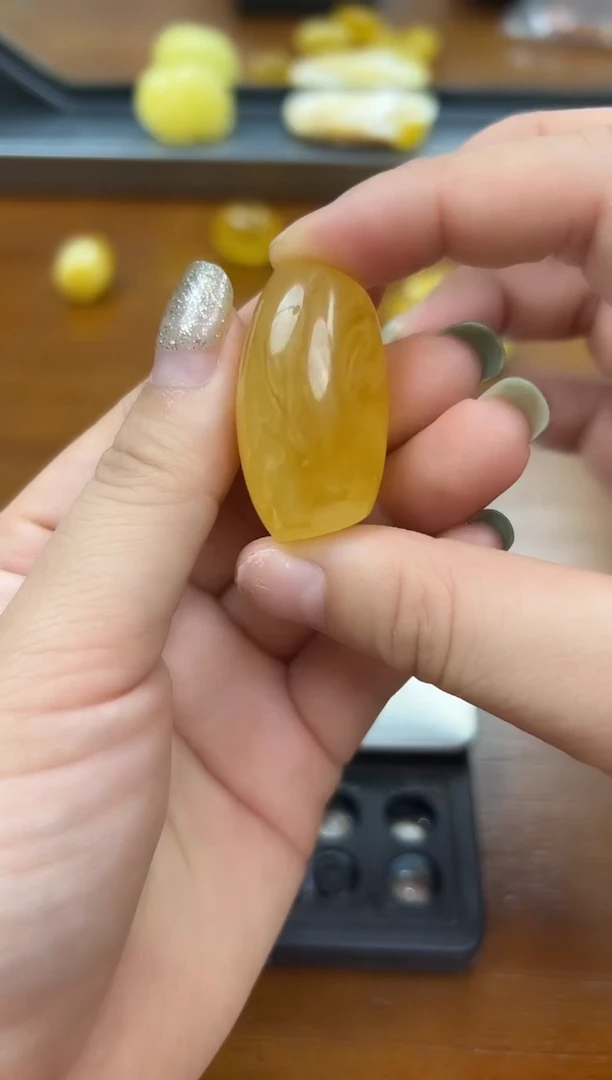 未镶嵌蜜蜡裸石蜜蜡吊坠