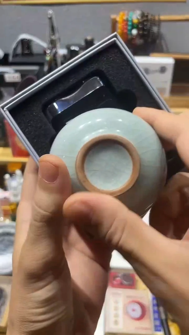 瓷片闪购商品 如图所示